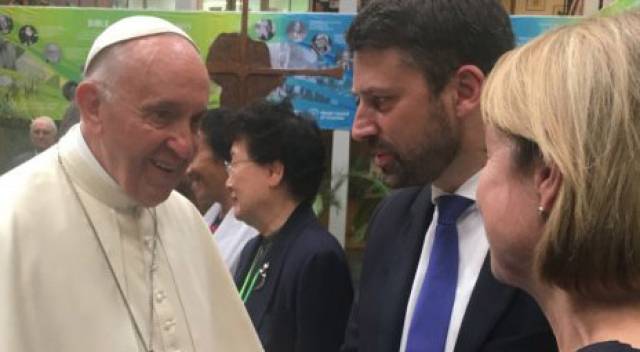 Zitate von Papst Franziskus aus Amoris laetitia (Die Freude der Liebe)