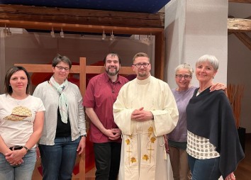 v.l.n.r.: Stefanie, Maria, Thomas, Piotr, Helene, Bärbl