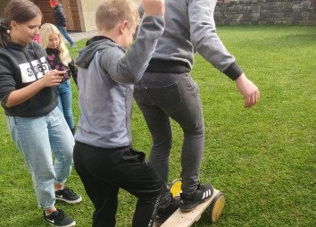 Spielen Im Garten 07