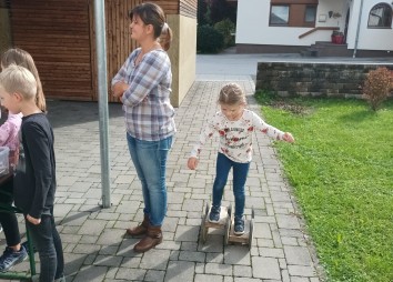 Spielen Im Garten 08