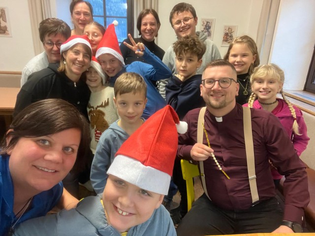 Mini-Weihnachtsfeier und Bastelstunde