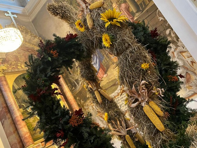 Rosenkranzsonntag und Erntedankfeier in der Pfarrkirche Aschau